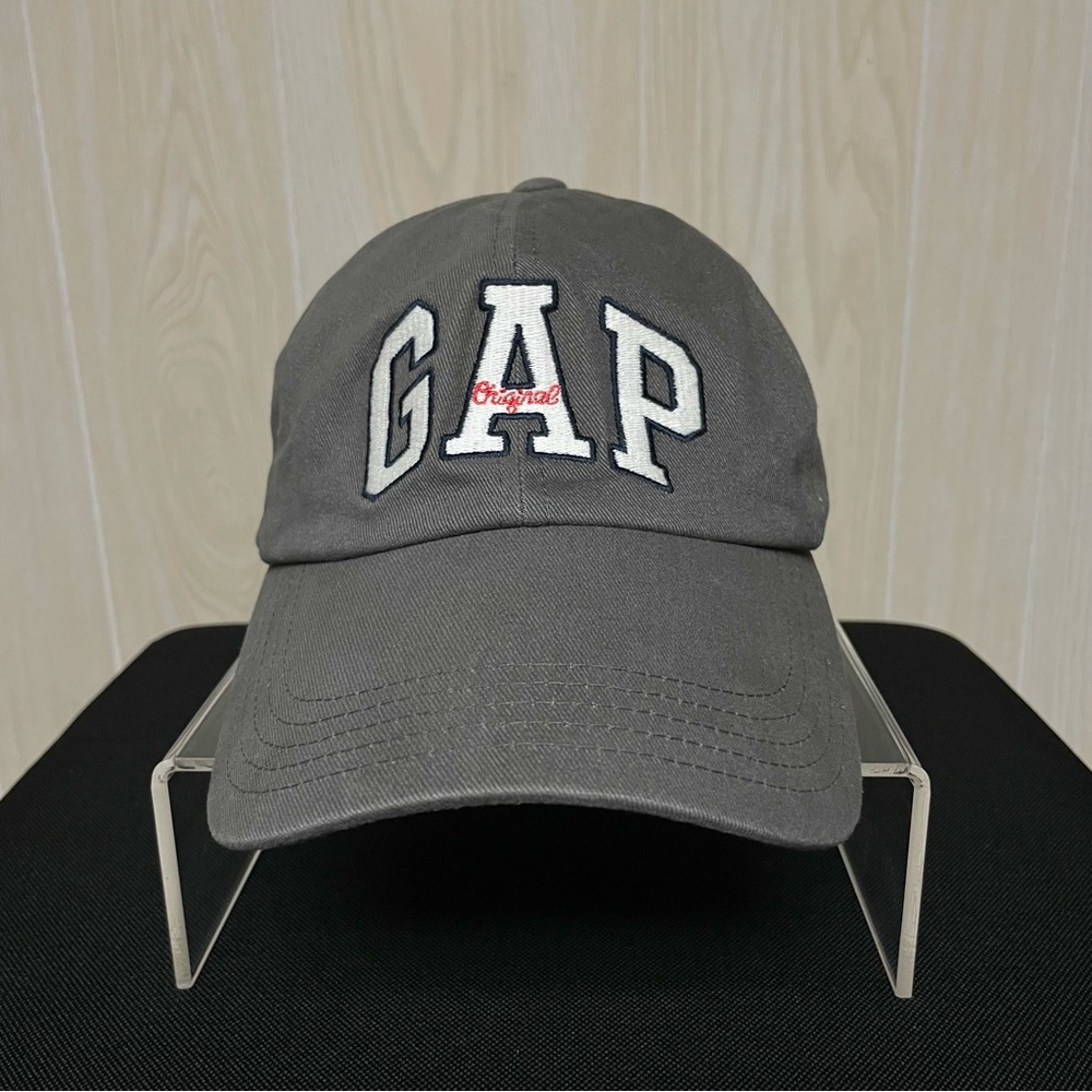 Gap Logo Baseball Cap Adjustable Back Strap Medium Grey Adult Dad Hat - One Size